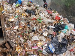 Rumpin di Bawah Bayang Limbah Beracun Rumpin di Bawah Bayang Limbah Beracun