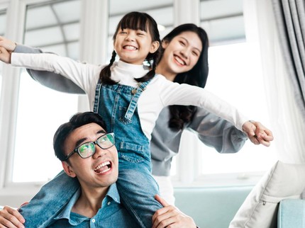 6 Tanda Anak Tumbuh di Lingkungan Bahagia Menurut Psikolog