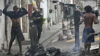 FOTO: Penggerebekan Narkoba Besar-besaran di Brasil, 64 Tewas