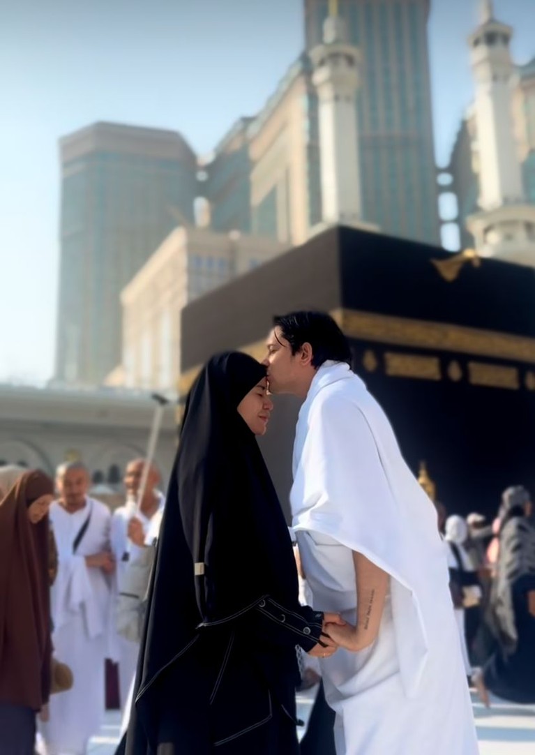 Andrew Andika & Violentina Kaif