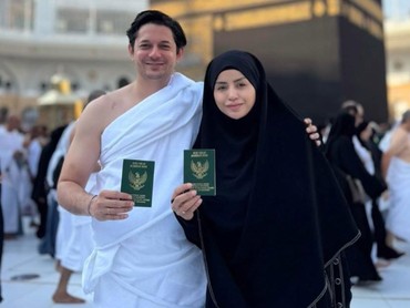 Andrew Andika Enggan Bahas Mantan Istri, Fokus Ibadah Bareng yang Baru