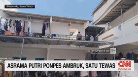 VIDEO: Asrama Putri Ponpes Ambruk, Satu Santriwati Tewas