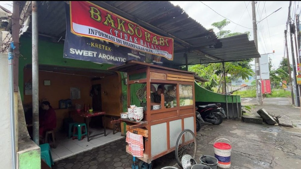 Geger! Bakso Babi Berlogo MUI-DMI, Kok Bisa? 1 Geger! Bakso Babi Berlogo MUI-DMI, Kok Bisa?