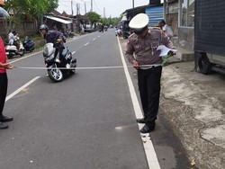 Tabrakan Maut Motor Vs Mobil di Gianyar, Bule Amerika Tewas Tabrakan Maut Motor Vs Mobil di Gianyar, Bule Amerika Tewas