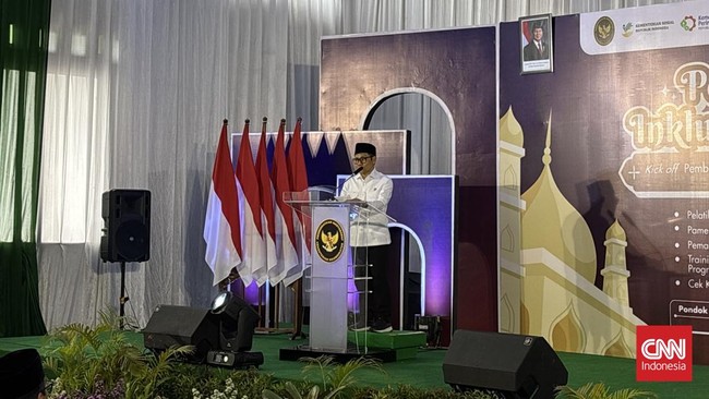 Cak Imin Minta Ditjen Pesantren Kedepankan Visi Pemberdayaan Santri Menko PM Muhaimin Iskandar berpesan agar Direktorat Jenderal Pesantren di Kemenag memiliki visi pemberdayaan terhadap para santri.