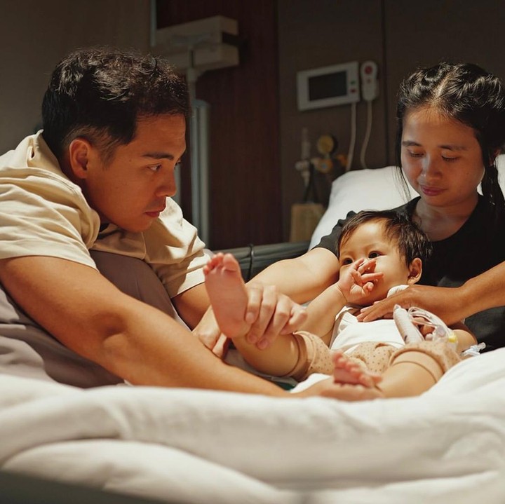 <p>Gritte bersyukur karena virus tersebut termasuk common virus yang tidak berbahaya, Bunda. &ldquo;Bersyukur banget, ini termasuk common virus. Dokter bilang, biasanya akan sembuh dalam 2&ndash;3 minggu,&rdquo; tulis Gritte. (Foto: Instagram @gritteagathaa)</p>