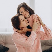 5 Kebiasaan Orang Tua untuk Membuat Anak Jadi Tangguh dan Cerdas Menurut Psikolog Harvard