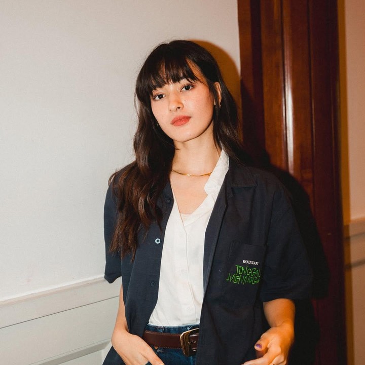 <p>Mawar Eva De Jongh yang kariernya tengah naik daun di dunia hiburan Tanah Air ini ternyata juga lahir di luar negeri. Ia diketahui lahir pada 26 September 2001 di Amsterdam, Belanda.&nbsp;(Foto: Instagram @mawar_eva)</p>