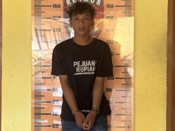 Tampang Pemuda Tusuk Ibu Kandung Pakai Badik gegara Minyak Rambut di Mamuju Tampang Pemuda Tusuk Ibu Kandung Pakai Badik gegara Minyak Rambut di Mamuju