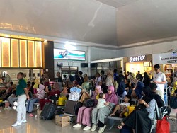 476 Penumpang KAI Daop 8 Surabaya Batalkan Perjalanan Imbas Banjir Semarang 476 Penumpang KAI Daop 8 Surabaya Batalkan Perjalanan Imbas Banjir Semarang