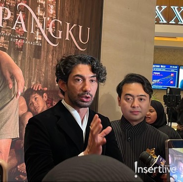 Reza Rahadian Ungkap Reaksi Ibunda Usai Kisahnya Jadi Inspirasi untuk Film 'Pangku'