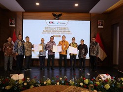 KPK Serahkan Aset Rampasan Korupsi di Aceh Rp 27,6 ke Pertamina KPK Serahkan Aset Rampasan Korupsi di Aceh Rp 27,6 ke Pertamina