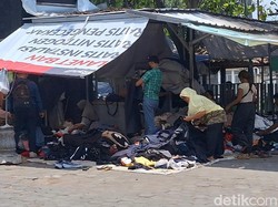 Purbaya Setop Impor Baju Bekas, Pedagang Mataram: Kami Mau Makan Apa?