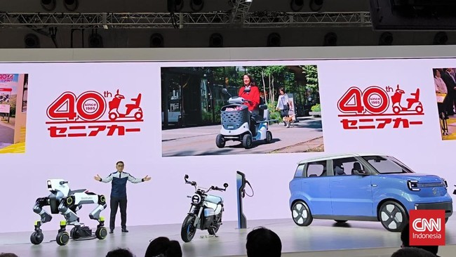 Suzuki Bawa Fronx Bioetanol Hingga Burgman Hidrogen ke JMS 2025 Suzuki memamerkan semua teknologi yang sedang dikembangkan, meliputi listrik, bioetanol, CNG hingga hidrogen.