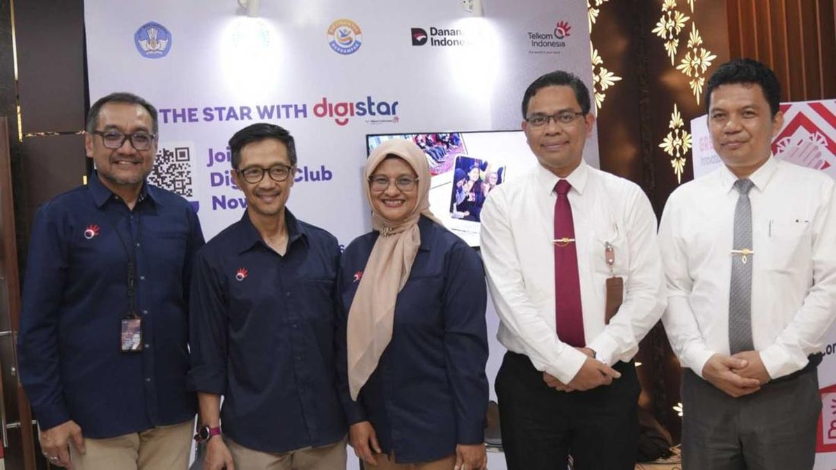 Telkom Hadirkan Program Digistar di Universitas Negeri Padang