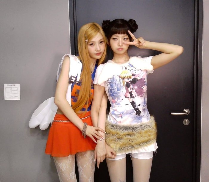 Berawal dari fans berat Red Velvet, Rei IVE kini menjadi sahabat Joy. Meski terpaut usia 8 tahun, interaksi gemas keduanya justru seperti sepasang kakak adik, terlebih saat Rei menginap di rumah Joy/ Foto: instagram.com/reinyourheart