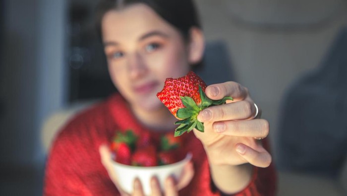 5 Buah yang Dapat Menurunkan Asam Urat Tinggi secara Alami
