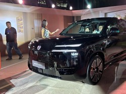 SUV Mewah Denza N8L Meluncur: Goda Orang Kaya, Harganya Rp 700 Jutaan SUV Mewah Denza N8L Meluncur: Goda Orang Kaya, Harganya Rp 700 Jutaan