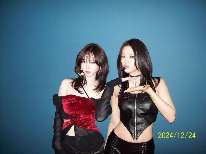 Dua leader girl group, Karina aespa dan Yujin IVE, sukses menggemparkan dunia maya lewat kolaborasi lagu ‘Killer’ di SBS Gayo Daejeon 2024. Sejak saat itu, mereka mulai menjalin pertemanan dengan baik/ Foto: instagram.com/katarinabluu