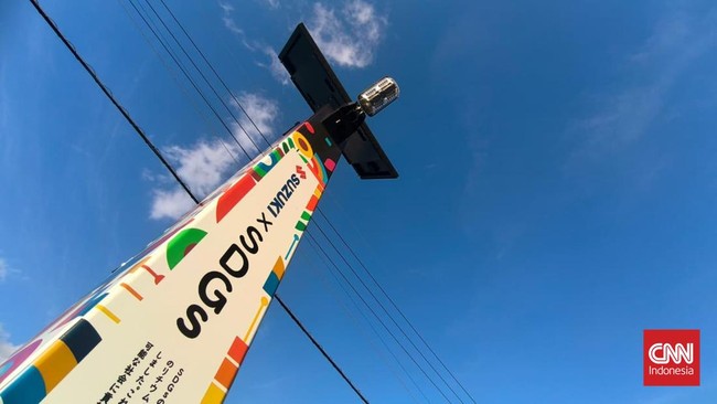 Begini Cara Suzuki Olah Limbah Baterai Mobil Hybrid di Jepang Suzuki menjalankan program pengolahan limbah baterai mild hybrid untuk sumber energi lampu penerangan jalan.