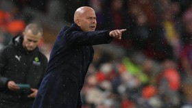 Reaksi Arne Slot usai Liverpool Hancur Lebur Dibantai Palace