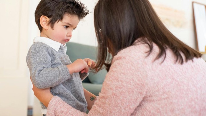 Rules atau peraturan dibagi menjadi dua kategori, yaitu boundaries (batasan yang dimiliki seseorang terhadap dirinya sendiri) dan limits (batasan yang dimiliki seseorang tentang perilakunya). Menerapkan keduanya dapat membantu anak-anak merasa aman.