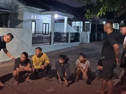 Paspampres Pergoki 6 Orang Aniaya Pria di Jaksel, Ada yang Bawa Sabu Paspampres Pergoki 6 Orang Aniaya Pria di Jaksel, Ada yang Bawa Sabu
