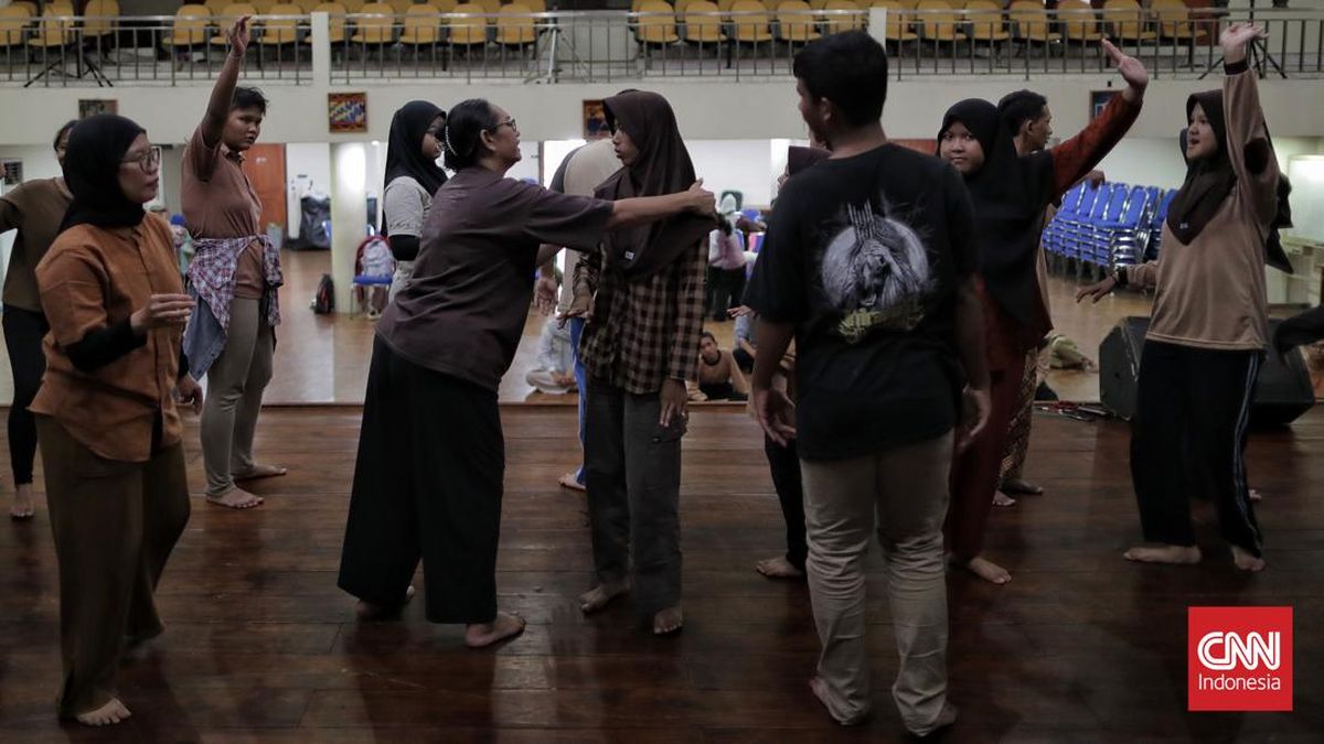 Foto: Semangat Pelatihan Seni Tari Tradisional Siswa Slb Di Jakarta
