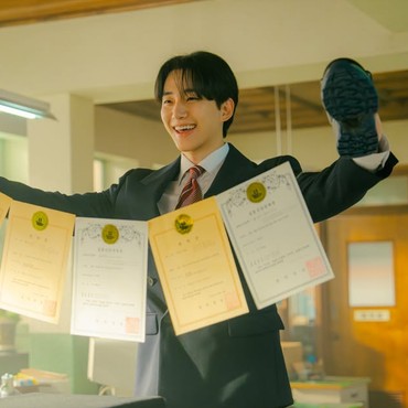 Drakor 'Typhoon Family' dan 'The Dream Life of Mr. Kim' Catat Rating Tertinggi