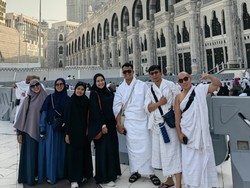 Jemaah Umrah Mandiri Bagikan Tips dan Tantangan Saat Beribadah Jemaah Umrah Mandiri Bagikan Tips dan Tantangan Saat Beribadah
