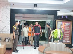 Pimpinan KJPP Tersangka Dugaan Mark Up Harga Pembebasan Lahan Tol Pimpinan KJPP Tersangka Dugaan Mark Up Harga Pembebasan Lahan Tol