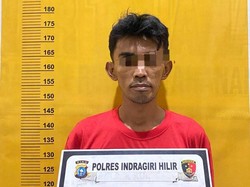 Polisi Bongkar Jasa Pembuatan KIS Palsu Berbayar Rp 100 Ribu di Riau Polisi Bongkar Jasa Pembuatan KIS Palsu Berbayar Rp 100 Ribu di Riau