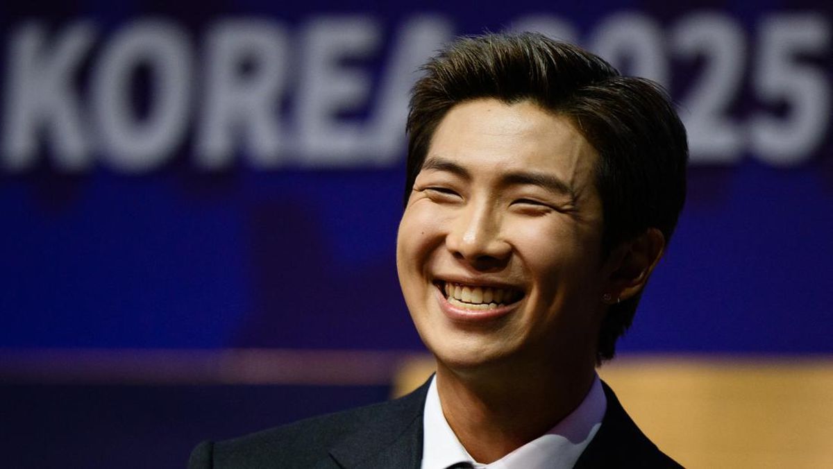RM BTS Alami Cedera Saat Latihan untuk Konser di Gwanghwamun