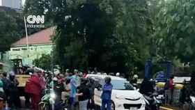 Kemang Jaksel Dilanda Banjir Imbas Hujan Deras, Jalan Dialihkan