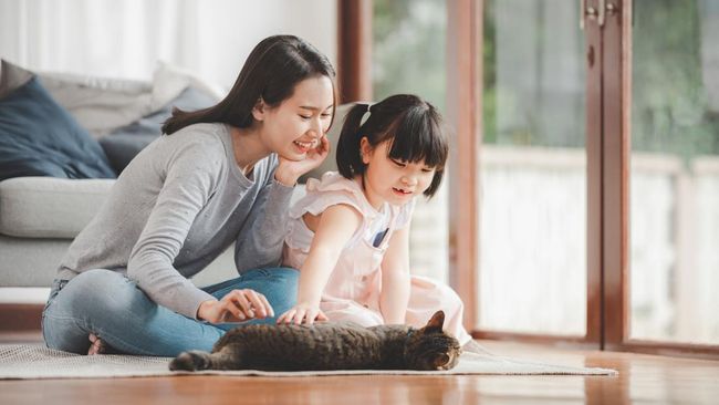Viral Gaya Parenting Unik untuk Anak, Jadi Orang Tua Seperti Kucing atau Anjing