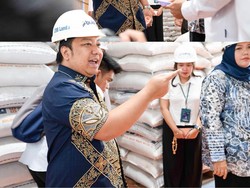 Anggota DPR Sidak Bulog Kalsel, Stok Beras Aman Bahkan Catat Sejarah Baru Anggota DPR Sidak Bulog Kalsel, Stok Beras Aman Bahkan Catat Sejarah Baru