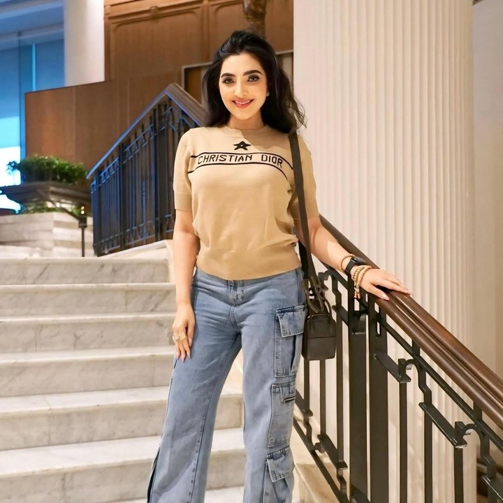 <p>Menjalani program diet untuk menurunkan berat badan tentu tidak mudah bagi sebagian orang. Bahkan, Ashanty pun mengungkap bahwa dia menjalani segala cara untuk mencapai tubuh ideal. (Foto: Instagram @ashanty_ash)</p>