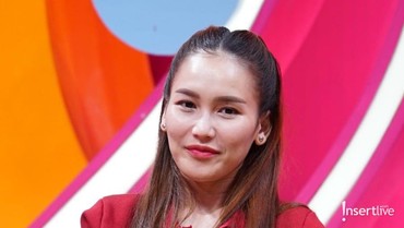 Ayu Ting Ting Pasang Badan Usai Kehamilan Adiknya Jadi Gunjingan