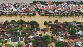 Vietnam Diterjang Banjir Parah, 13 Orang Tewas