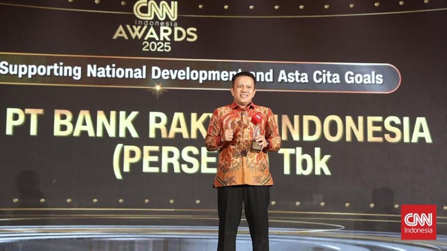 BRI Dianugerahi Best Bank Supporting National Development Bank Rakyat Indonesia dianugerahi penghargaan Best Bank Supporting National Development & Asta Cita Goals di CNN Indonesia Awards 2025.