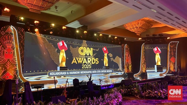 Zulhas hingga Jaksa Agung Hadir di CNN Indonesia Awards 2025 Sejumlah pejabat negara telah hadir di lokasi acara CNN Indonesia Awards 2025.
