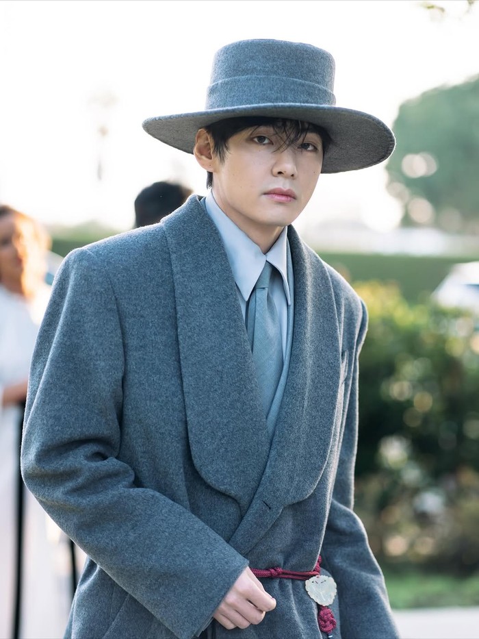 Diketahui, ada lebih dari 70 bintang A-list yang datang ke Vogue World: Hollywood. Menariknya, pemilik zodiak Capricorn satu ini diundang secara pribadi oleh Anna Wintour, mantan editor-in-chief Vogue selama 37 tahun. / Foto: instagram.com/anumphotography