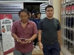 Emas Wanita Gresik Raib di Jok Motor, Eksekutor dan Penadah Ditangkap Emas Wanita Gresik Raib di Jok Motor, Eksekutor dan Penadah Ditangkap