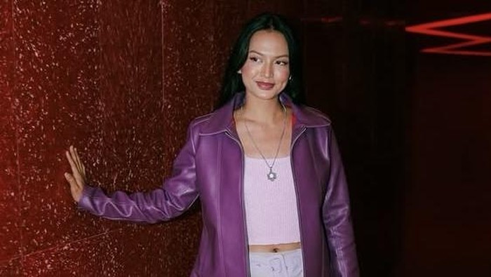 Get The Look: Inspirasi Outfit Serba Ungu yang Gemas ala Tasya Kissty