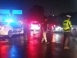 Rekayasa Lalin Malam Ini: Tol Arah Cengkareng dan Bandara Soetta Dialihkan Rekayasa Lalin Malam Ini: Tol Arah Cengkareng dan Bandara Soetta Dialihkan