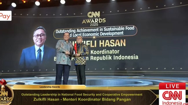 Menko Pangan Zulkifli Hasan Raih Multi-Sectoral National Leadership Menteri Koordinator Bidang Pangan, Zulkifli Hasan, dianugerahi 'Excellence in Consensus-Building & Multi-Sectoral National Leadership'.