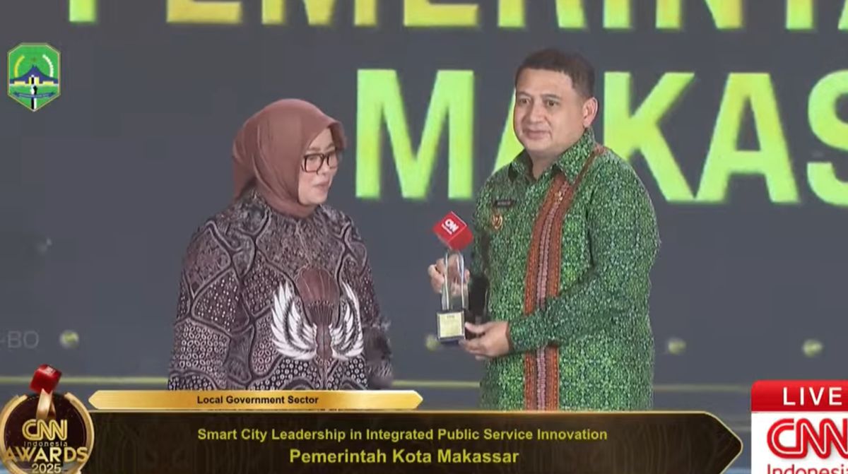 Pemkot Makassar Dianugerahi Smart City Leadership in Public Service