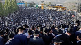 Ogah Wajib Militer, Puluhan Ribu Umat Yahudi Ortodoks Demo Netanyahu