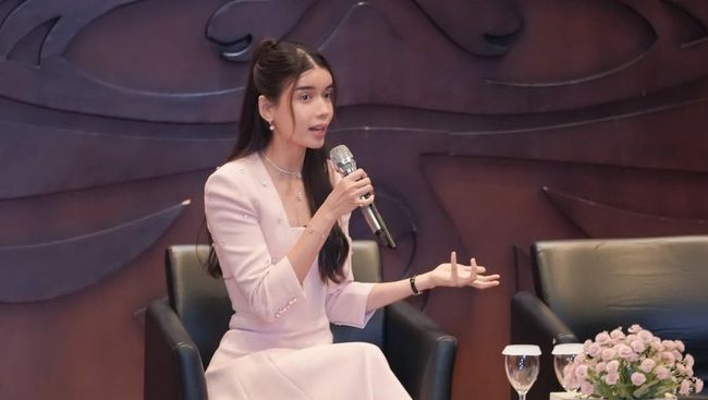 Ingin Jadi IRT, 7 Potret Sabrina Chairunnisa Giat Bekerja Selama Menikah dengan Deddy