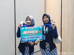 Bantu Teman Belajar Kimia via Game, Siswa SMAN 3 Sidoarjo Ini Juara FIKSI 2025 Bantu Teman Belajar Kimia via Game, Siswa SMAN 3 Sidoarjo Ini Juara FIKSI 2025